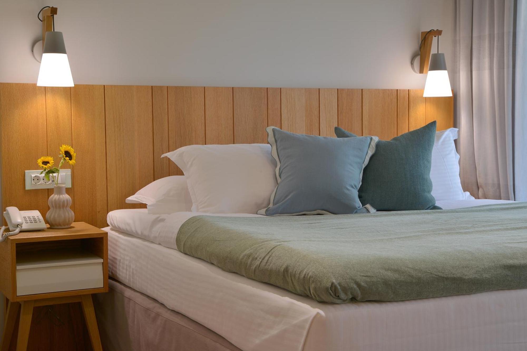 Mirivili Hospitality & Wellness Athen Exterior foto